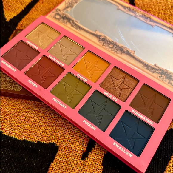 Jeffree Star Androgyny Eyeshadow Palette - Picture 1 of 6